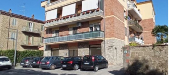 4 bedrooms Apartment in Perugia, Italy No. 325623 11