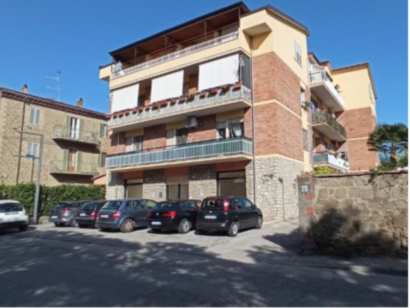 4 bedrooms Apartment in Perugia, Italy No. 325623
