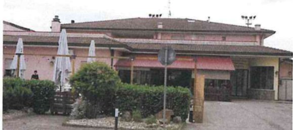 7 rooms Apartment in Tribano, Italy No. 15484 7