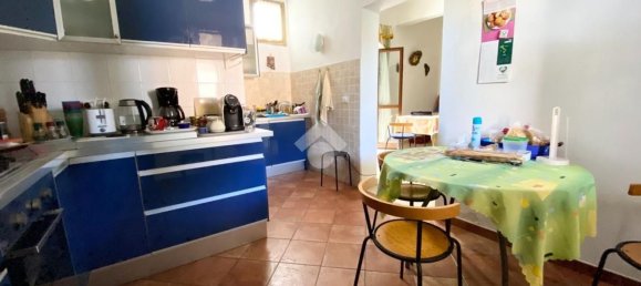 Квартира с 4 комнатами в Куаррата, Италия № 289359 6