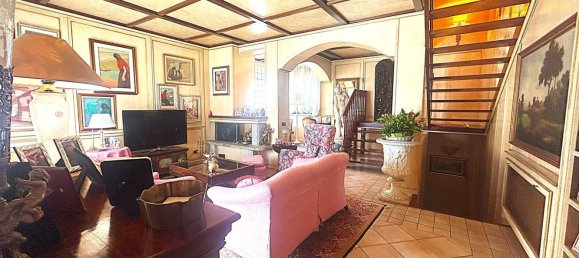 Villa de 4 divisões em Usmate Velate, Italy N.º 78765 32