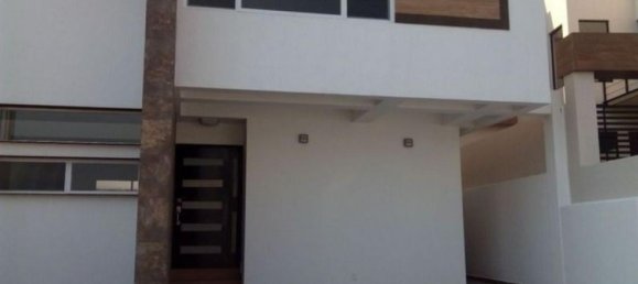 Casa de 3 dormitorios en Querétaro, Mexico No. 188920 2