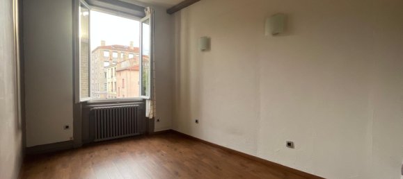 2 bedrooms Townhouse in Saint-Etienne, France No. 203705 6
