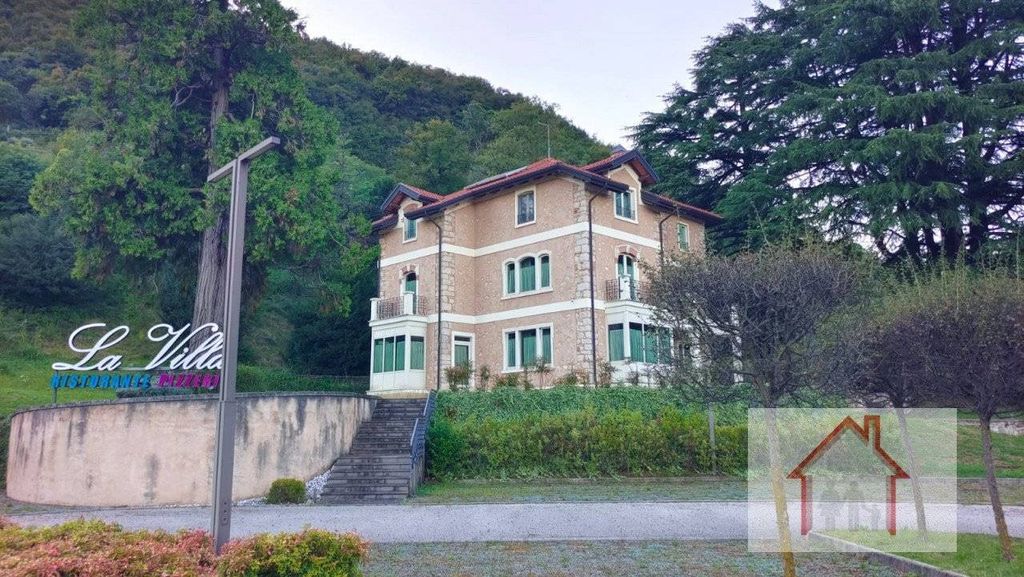 4 Schlafzimmer Villa in Piovene Rocchette, Italy, Nr. 389931