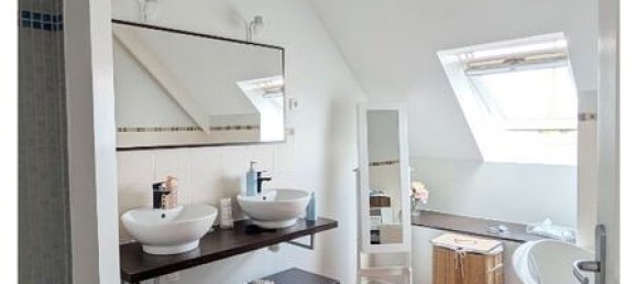 4 bedrooms House in Manche, France No. 359383 16