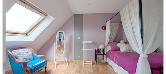 4 bedrooms House in Manche, France No. 359383 17