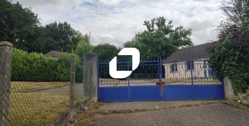 Земельный участок 3841м² в Нёмур, Франция № 307868