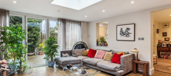 Casa de 3 dormitorios en Barnes, United Kingdom No. 5178 2