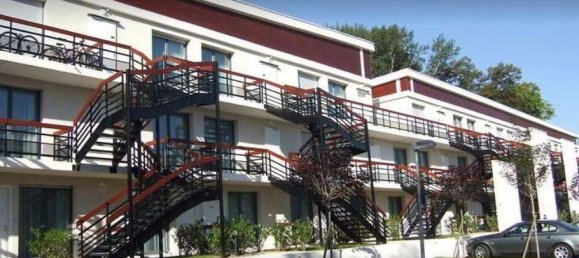 Apartamento de 1 dormitorio en Louveciennes, France No. 328589 2