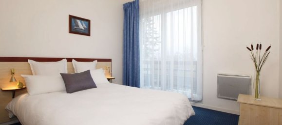 Apartamento de 1 dormitorio en Louveciennes, France No. 328589 4