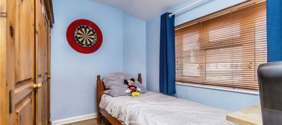 3 bedrooms House in Croydon, United Kingdom No. 7981 22