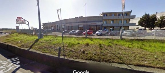 Gewerbliche Immobilie in Vasto, Italy 300m², Nr. 254197 2