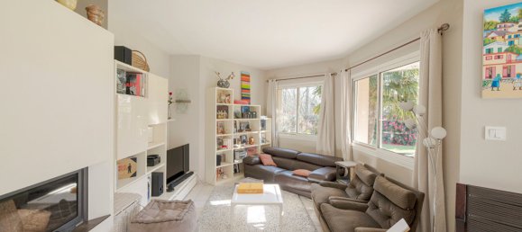 5 bedrooms House in Bruz, France No. 206631 3