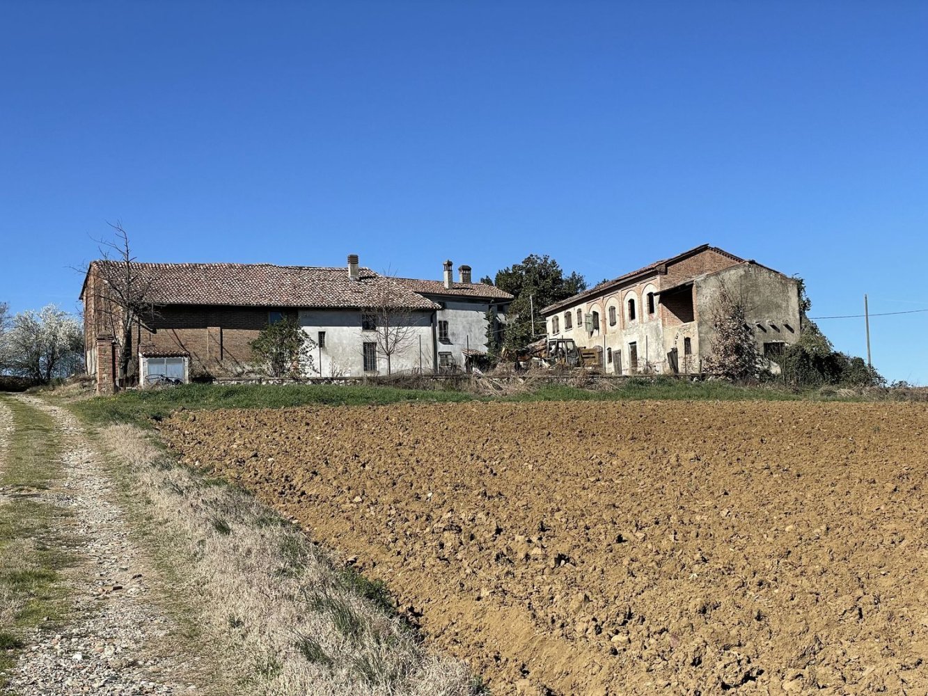 Casa de 15 habitaciónes en Rivergaro, Italy No. 120941