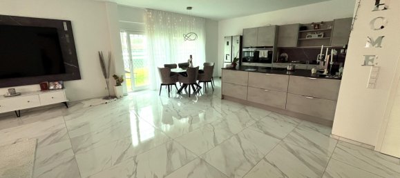 15غرفة بناية في Esslingen, Germany رقم 17882 7