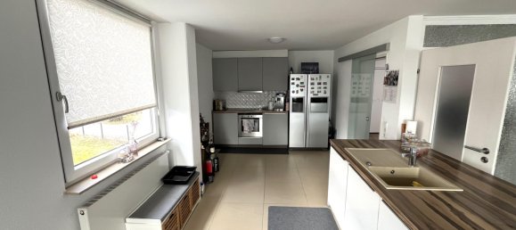 15غرفة بناية في Esslingen, Germany رقم 17882 24