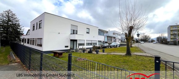 15غرفة بناية في Esslingen, Germany رقم 17882 2