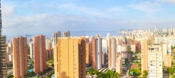 4 bedrooms Apartment in Benidorm, Spain No. 189924 2