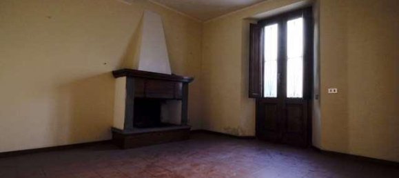 5-salle Appartement à Castelnuovo di Garfagnana, Italy No. 75643 6