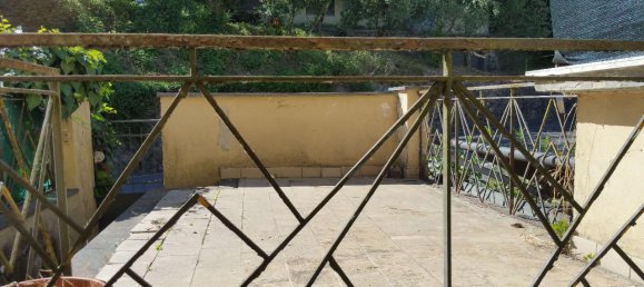 5-salle Appartement à Castelnuovo di Garfagnana, Italy No. 75643 4