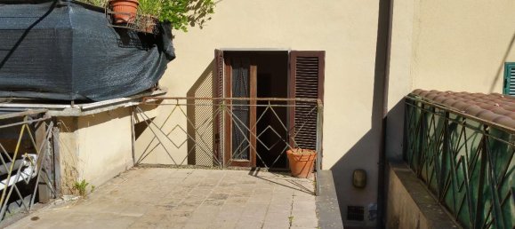 5-salle Appartement à Castelnuovo di Garfagnana, Italy No. 75643 3