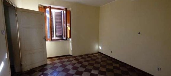 5-salle Appartement à Castelnuovo di Garfagnana, Italy No. 75643 9