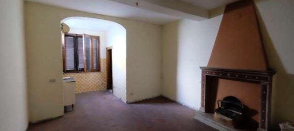 5-salle Appartement à Castelnuovo di Garfagnana, Italy No. 75643 5