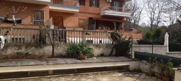 4 bedrooms Villa in Anzio, Italy No. 15155 2