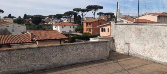 4 bedrooms Villa in Anzio, Italy No. 15155 18