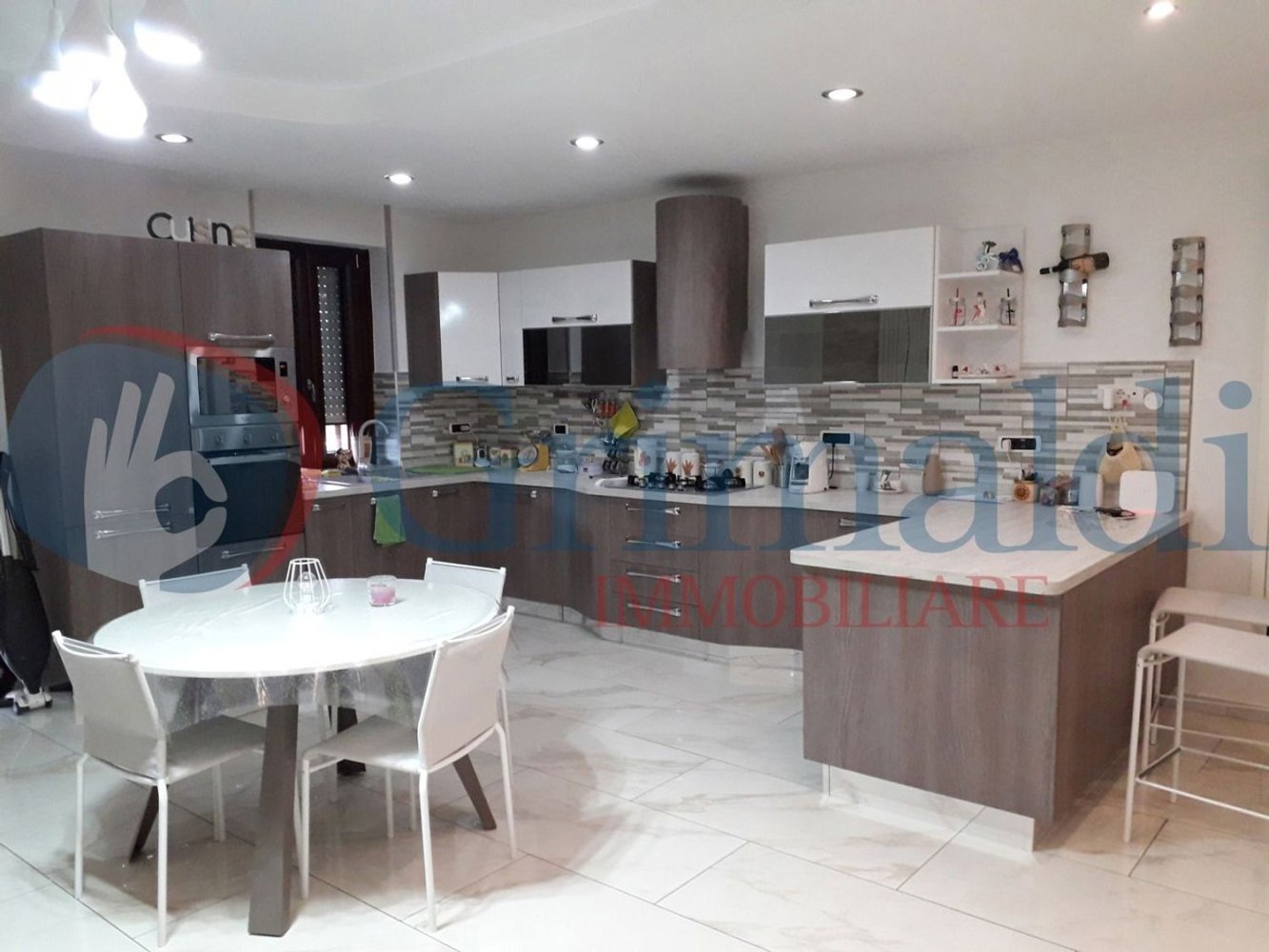 3 rooms Apartment in Benevento, Italy No. 263691