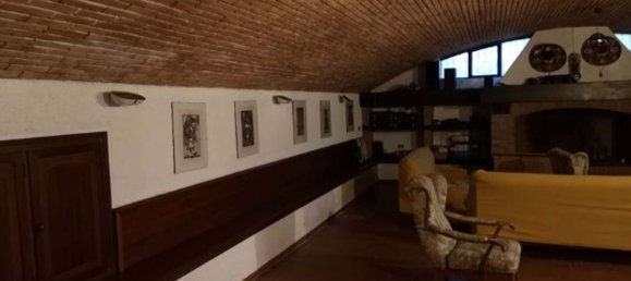 Квартира с 7 комнатами в Муджо, Италия № 5273 3