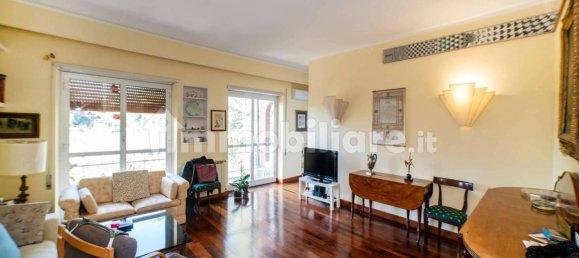 Apartamento de 3 dormitorios en Rome, Italy No. 46205 6