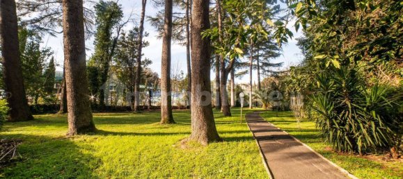 Apartamento de 3 dormitorios en Rome, Italy No. 46205 2