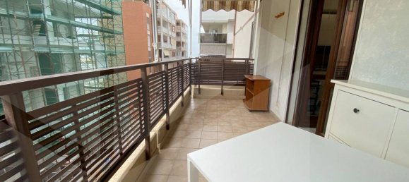 2 rooms Apartment in Bari, Italy No. 33866 2