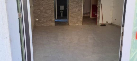 Коммерческая недвижимость с 5 комнатами в Остилья, Италия № 6453 3