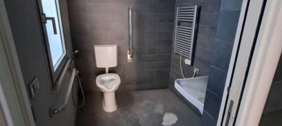 Коммерческая недвижимость с 5 комнатами в Остилья, Италия № 6453 6