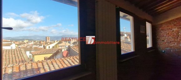 Пентхаус с 2 комнатами в Лукка, Италия № 15158 7