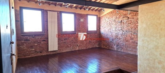 Пентхаус с 2 комнатами в Лукка, Италия № 15158 18