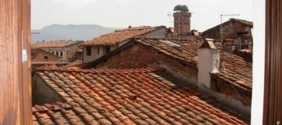 Пентхаус с 2 комнатами в Лукка, Италия № 15158 5