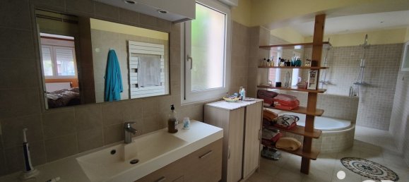 4 bedrooms House in Nogent-sur-Vernisson, France No. 237109 12