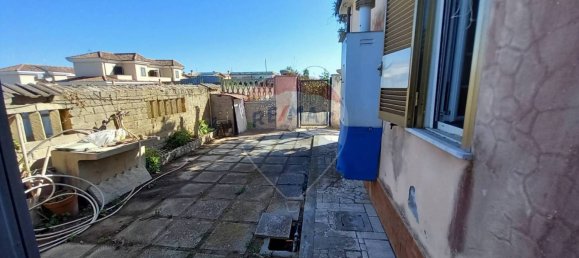 Вилла с 2 спальнями в Анцио, Италия № 372188 33