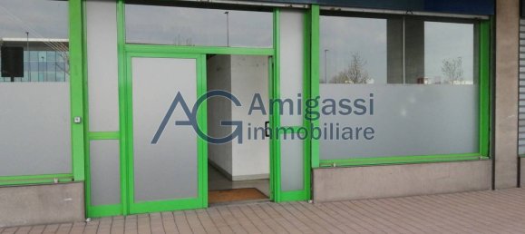 Entrepôt à Bergamo, Italy 650m² No. 142936 7