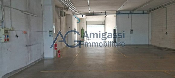 Entrepôt à Bergamo, Italy 650m² No. 142936 5