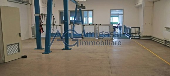 Entrepôt à Bergamo, Italy 650m² No. 142936 8