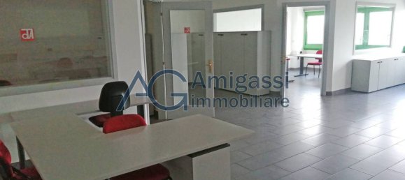 Entrepôt à Bergamo, Italy 650m² No. 142936 6