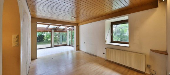 6 rooms Townhouse in Nurnberger Land, Germany No. 225605 2