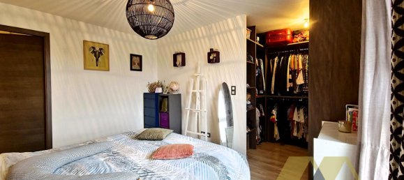 Apartamento de 2 dormitorios en Terville, France No. 160327 39