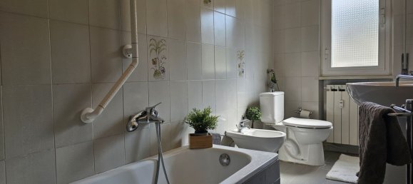 Apartamento de 4 habitaciónes en La Spezia, Italy No. 286340 30