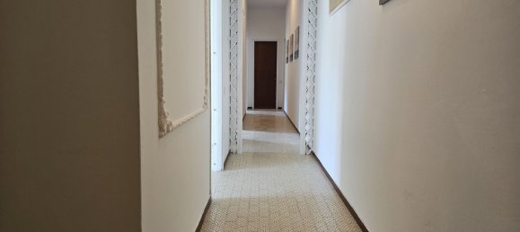 Apartamento de 4 habitaciónes en La Spezia, Italy No. 286340 37