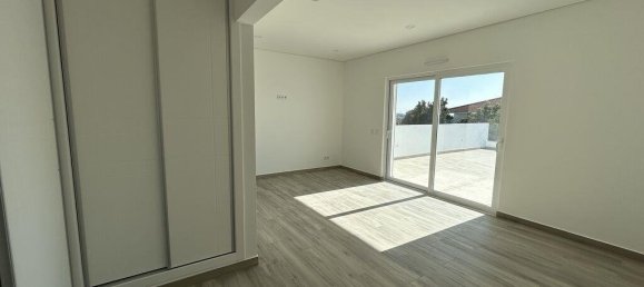 4 Schlafzimmer Villa in Altura, Portugal, Nr. 126575 21